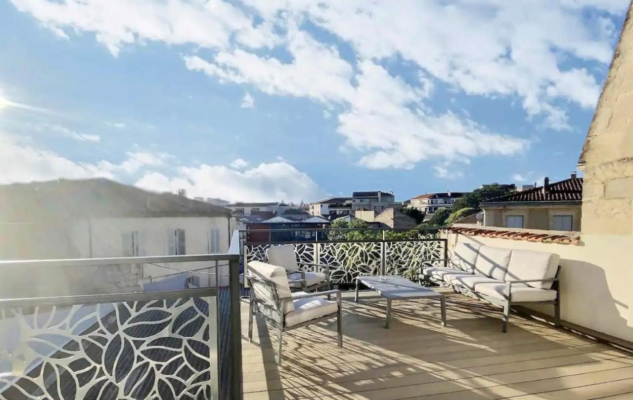 Duplex 120M2 Terrasse Vue Sur Nimes Apartment Exterior photo