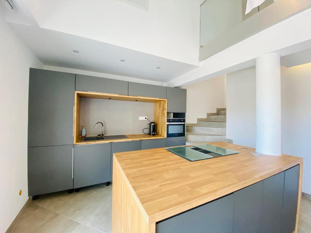 Duplex 120M2 Terrasse Vue Sur Nimes Apartment Exterior photo
